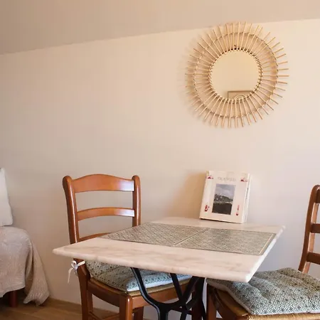 Du Cote De Chez Swann 1 Bed and Breakfast
