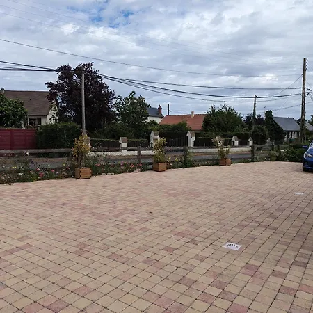 Du Cote De Chez Swann 1 Bed and Breakfast Trouville-sur-Mer