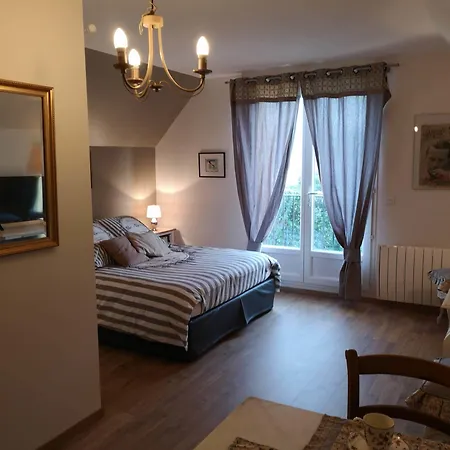 Du Cote De Chez Swann 1 Bed & Breakfast 4*