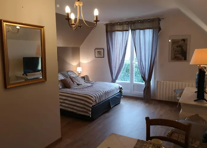 Du Cote De Chez Swann 1 Bed & Breakfast 4*