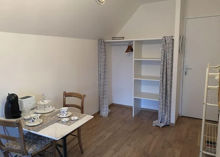 Du Cote De Chez Swann 1 Bed & Breakfast 4*