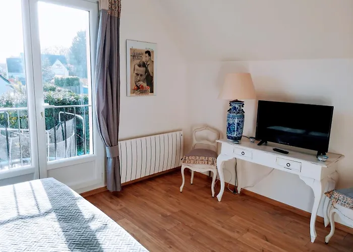 Bed & Breakfast Du Cote De Chez Swann 1 4*